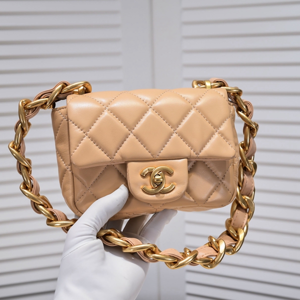 シャネルバッグ細部ディテール